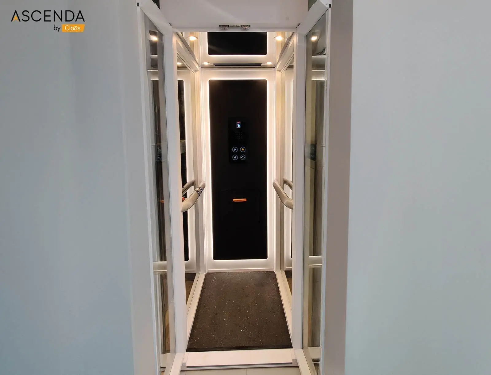 Ascenda L 838 x 1490 Home lift
