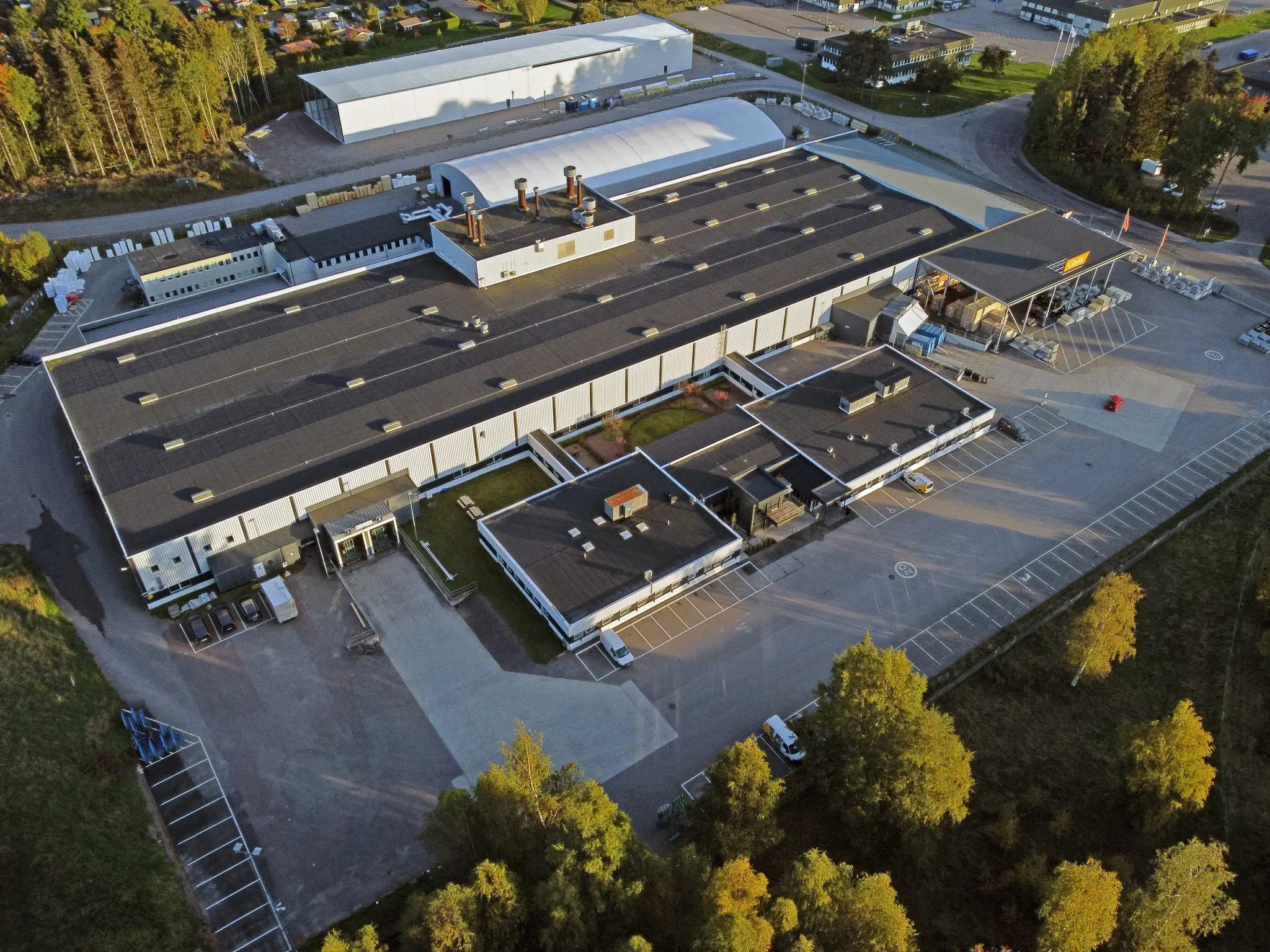 โรงงานลิฟท์ที่สวีเดน โรงงานผลิตลิฟท์ในเมือง Gävle, Sweden เพื่อดูแลลูกค้าในทวีปยุโรป