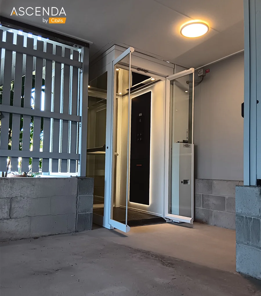Ascenda XL Home Lift Private Home Elevator Beside the House (4)